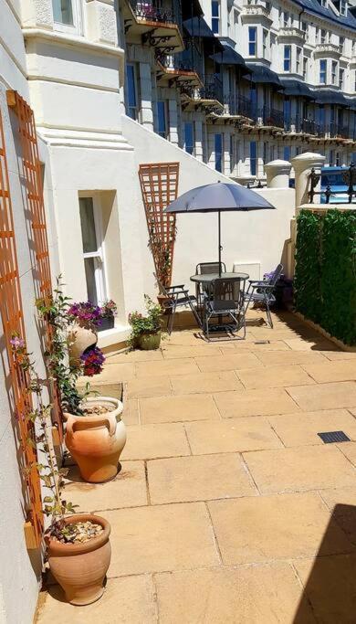 Beautifully Appointed, Period Seaside Apartment โฟล์กสตัน ภายนอก รูปภาพ