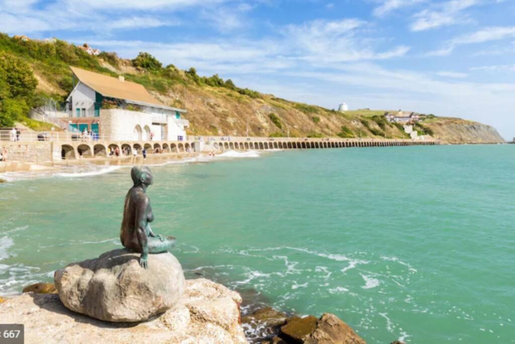 Beautifully Appointed, Period Seaside Apartment โฟล์กสตัน ภายนอก รูปภาพ