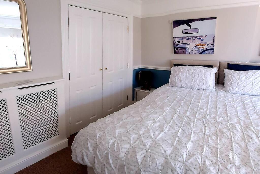 Beautifully Appointed, Period Seaside Apartment โฟล์กสตัน ภายนอก รูปภาพ